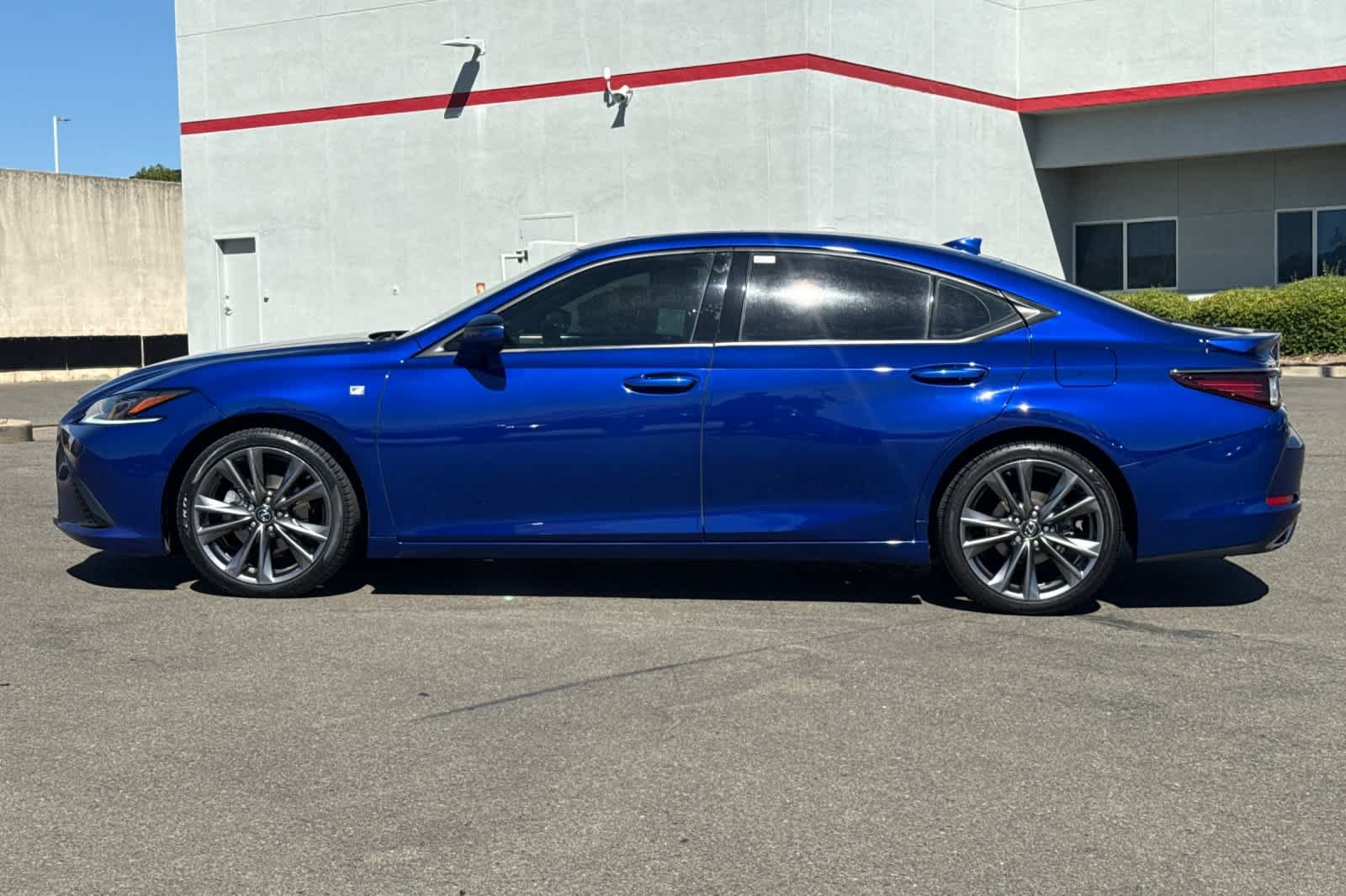 Used 2019 Lexus ES 350 F Sport w/ Accessory Package FWD image 9