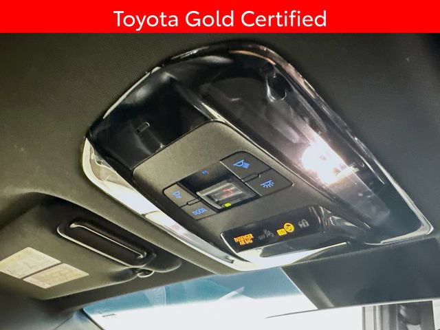 Certified 2021 Toyota Venza XLE w/ Softex Package AWD/4WD image 33