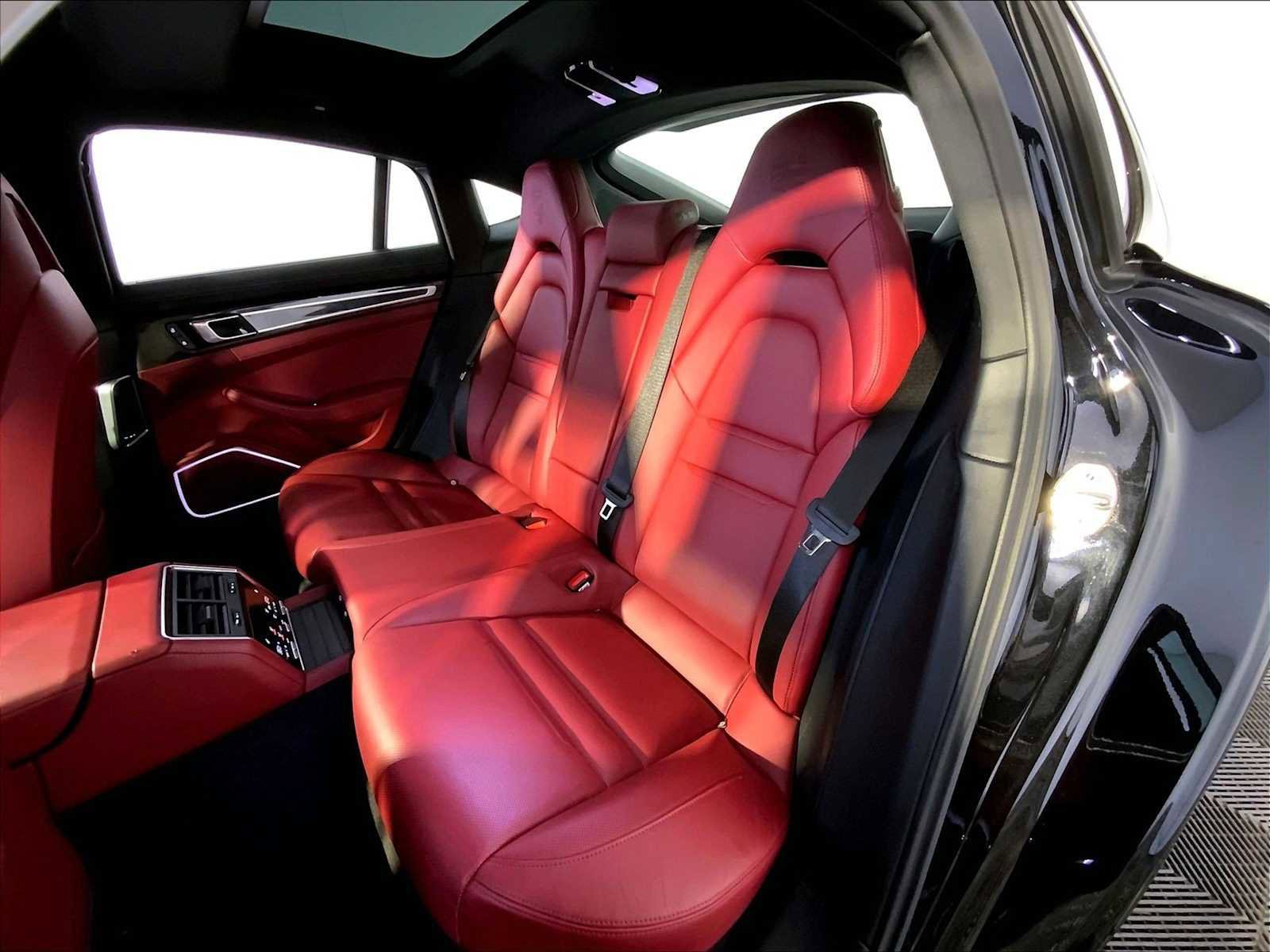 Certified 2023 Porsche Panamera 4 Platinum Edition AWD/4WD image 24