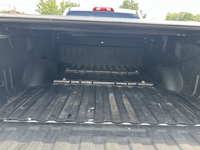 Used 2018 GMC Sierra 2500 SLT w/ Snow Plow Prep Package AWD/4WD image 22