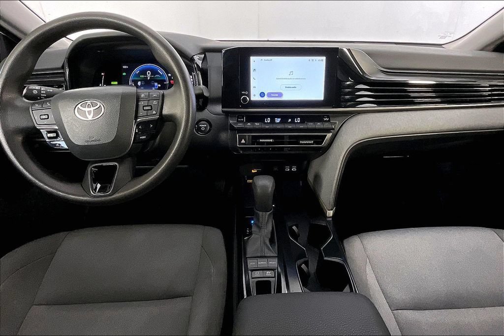 Used 2025 Toyota Camry LE FWD image 17