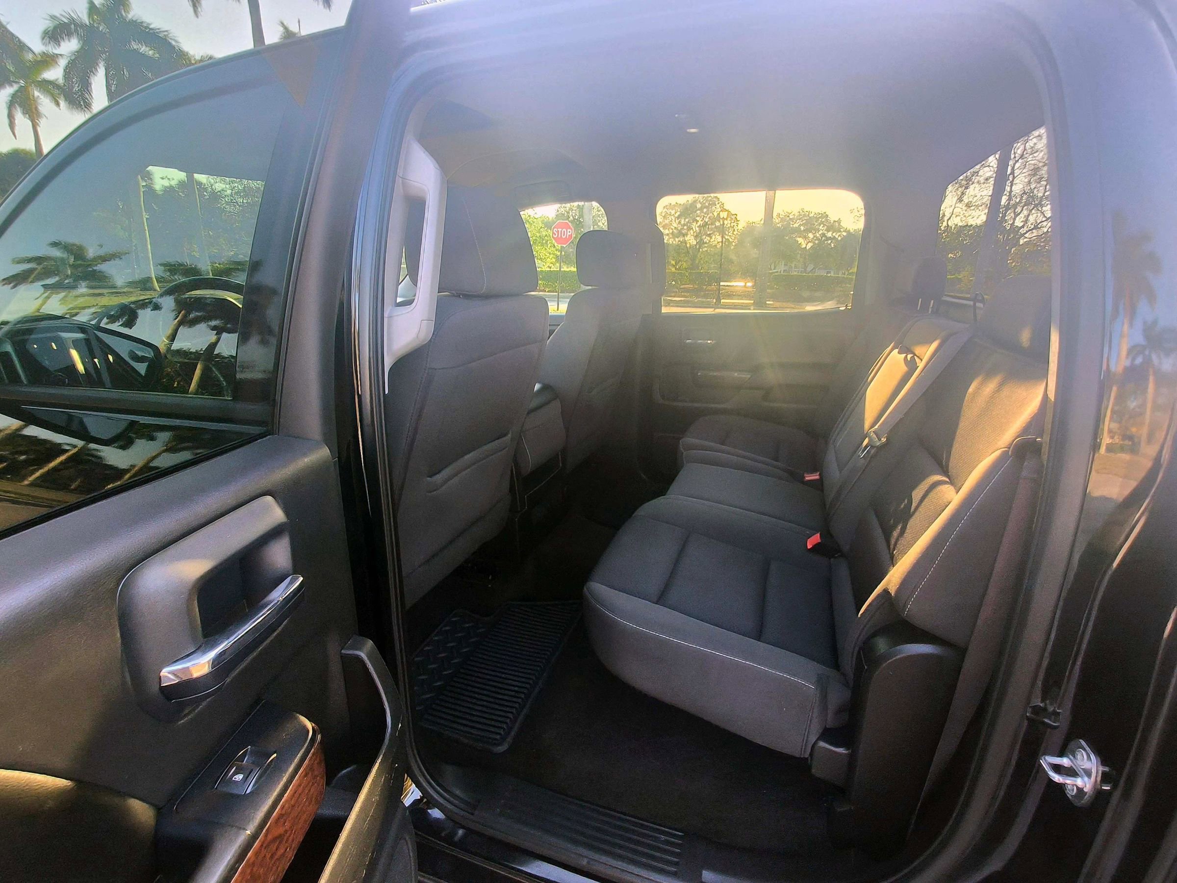 Used 2017 GMC Sierra 1500 SLE w/ SLE Value Package AWD/4WD image 26