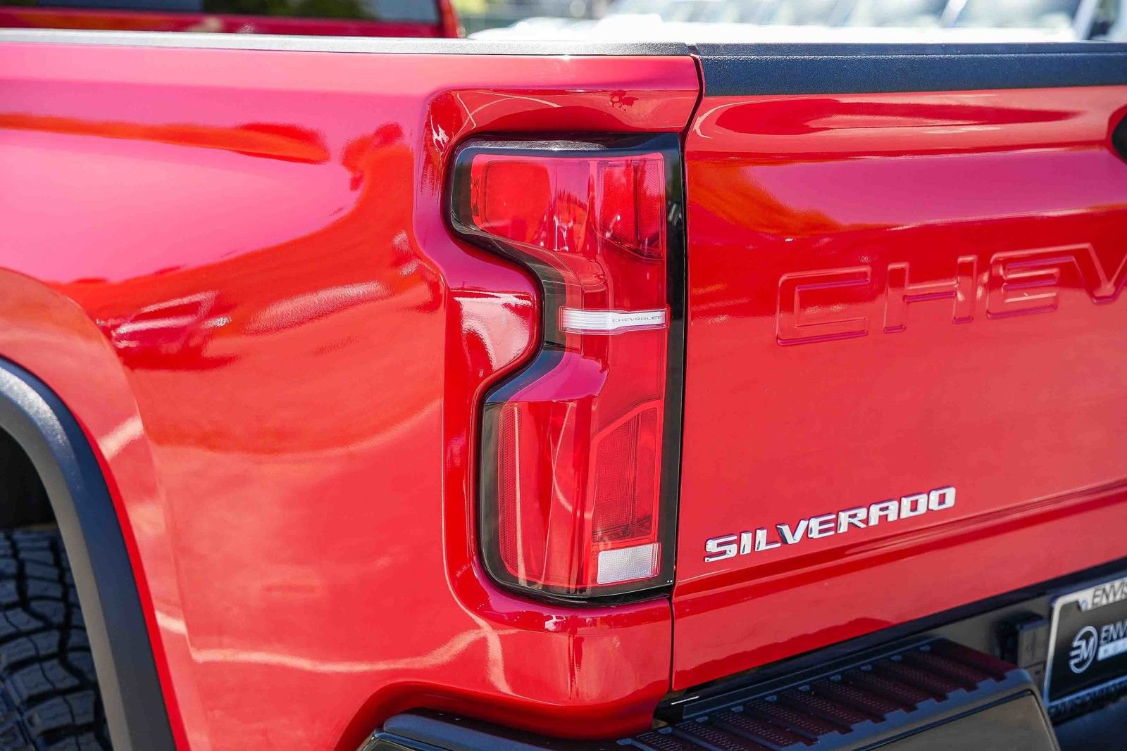 Used 2024 Chevrolet Silverado 2500 ZR2 w/ Technology Package AWD/4WD image 11