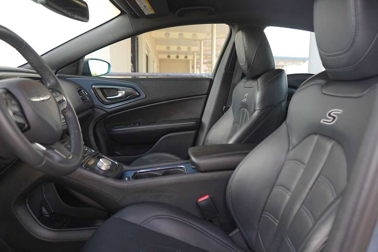 Used 2015 Chrysler 200 S w/ Navigation & Sound Group I FWD image 11