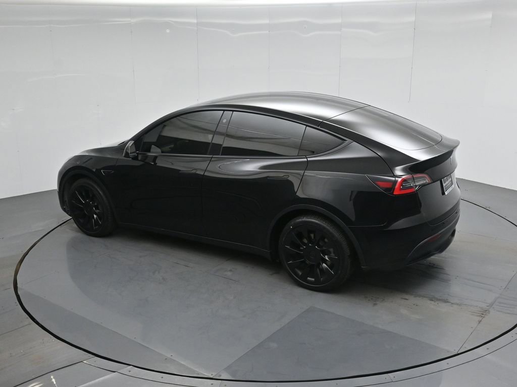 Used 2021 Tesla Model Y Long Range AWD/4WD image 34