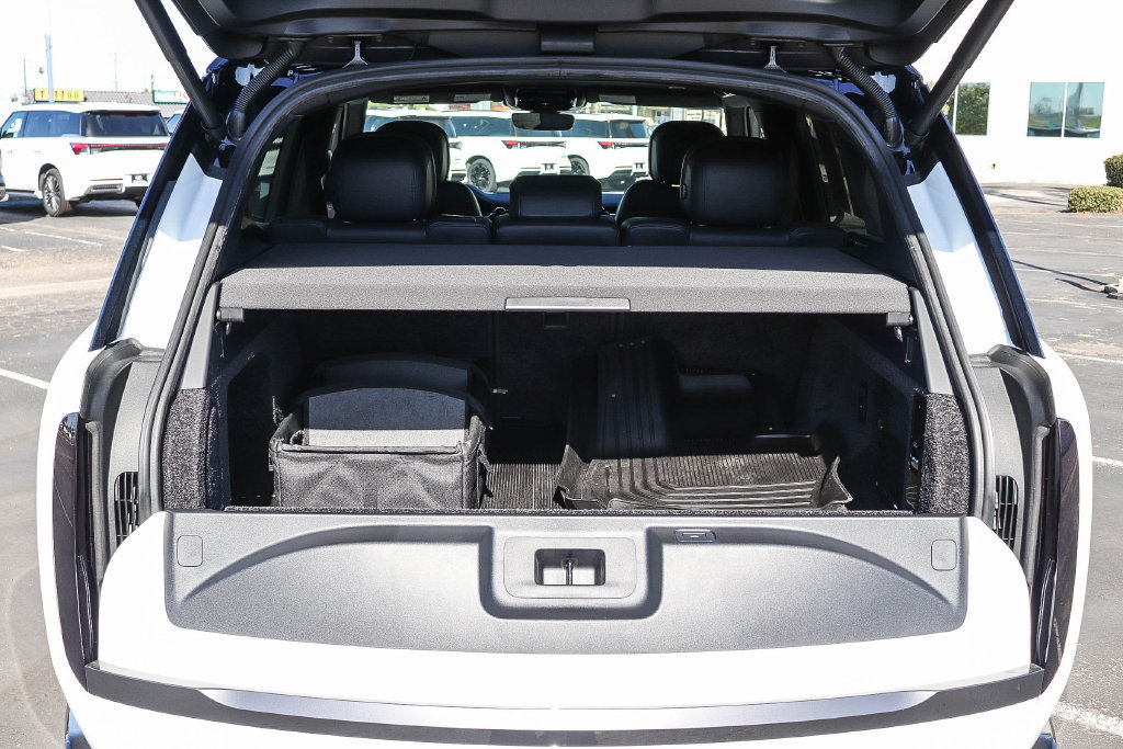 Used 2024 Land Rover Range Rover SE AWD/4WD image 24