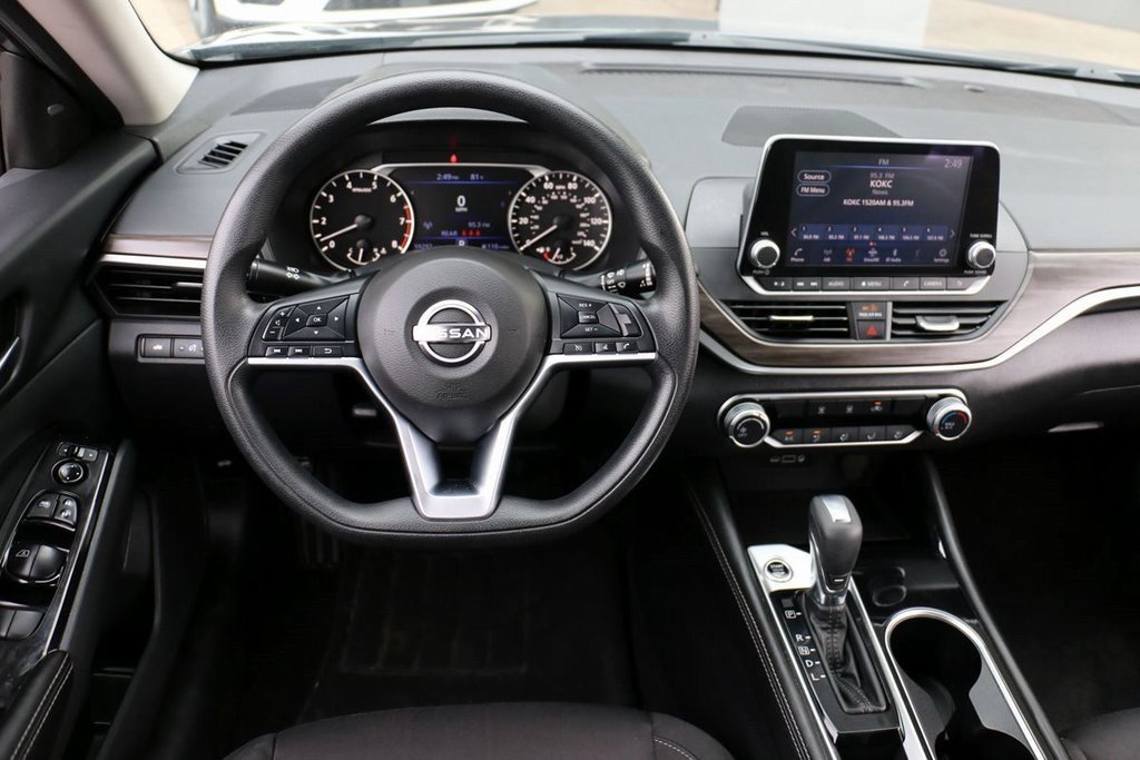 Used 2023 Nissan Altima 2.5 SV image 23