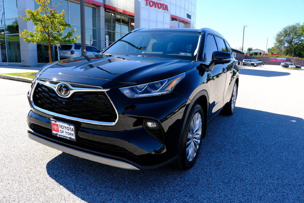 New 2026 Toyota Highlander Platinum AWD/4WD image 7
