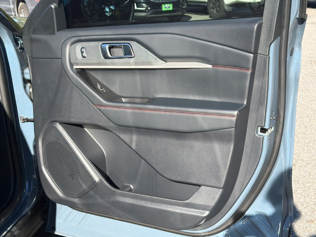 New 2026 Ford Explorer ST-Line w/ ST-Line Street Pack RWD image 16
