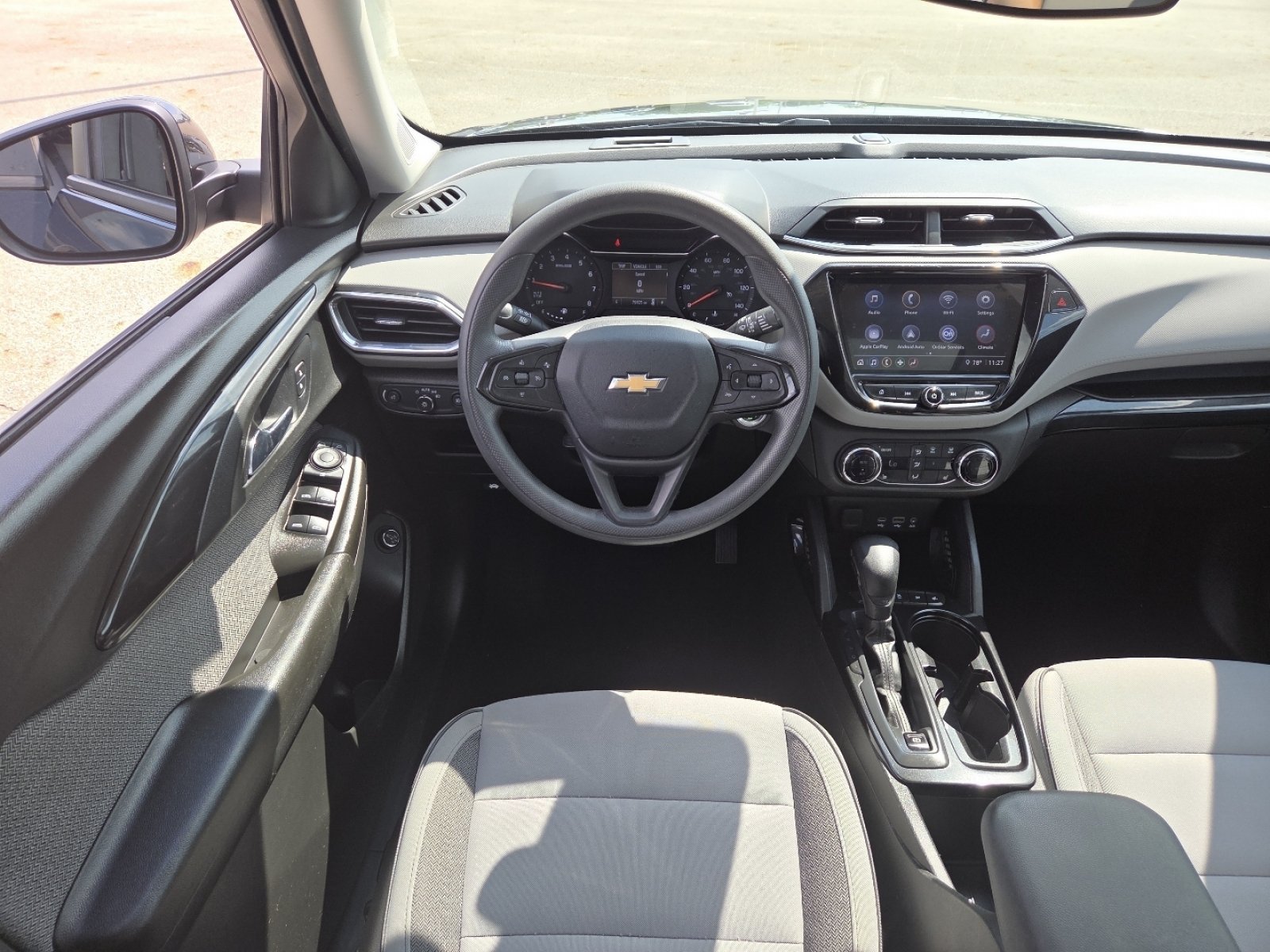 Used 2021 Chevrolet TrailBlazer LT w/ Sun and Liftgate Package FWD image 24