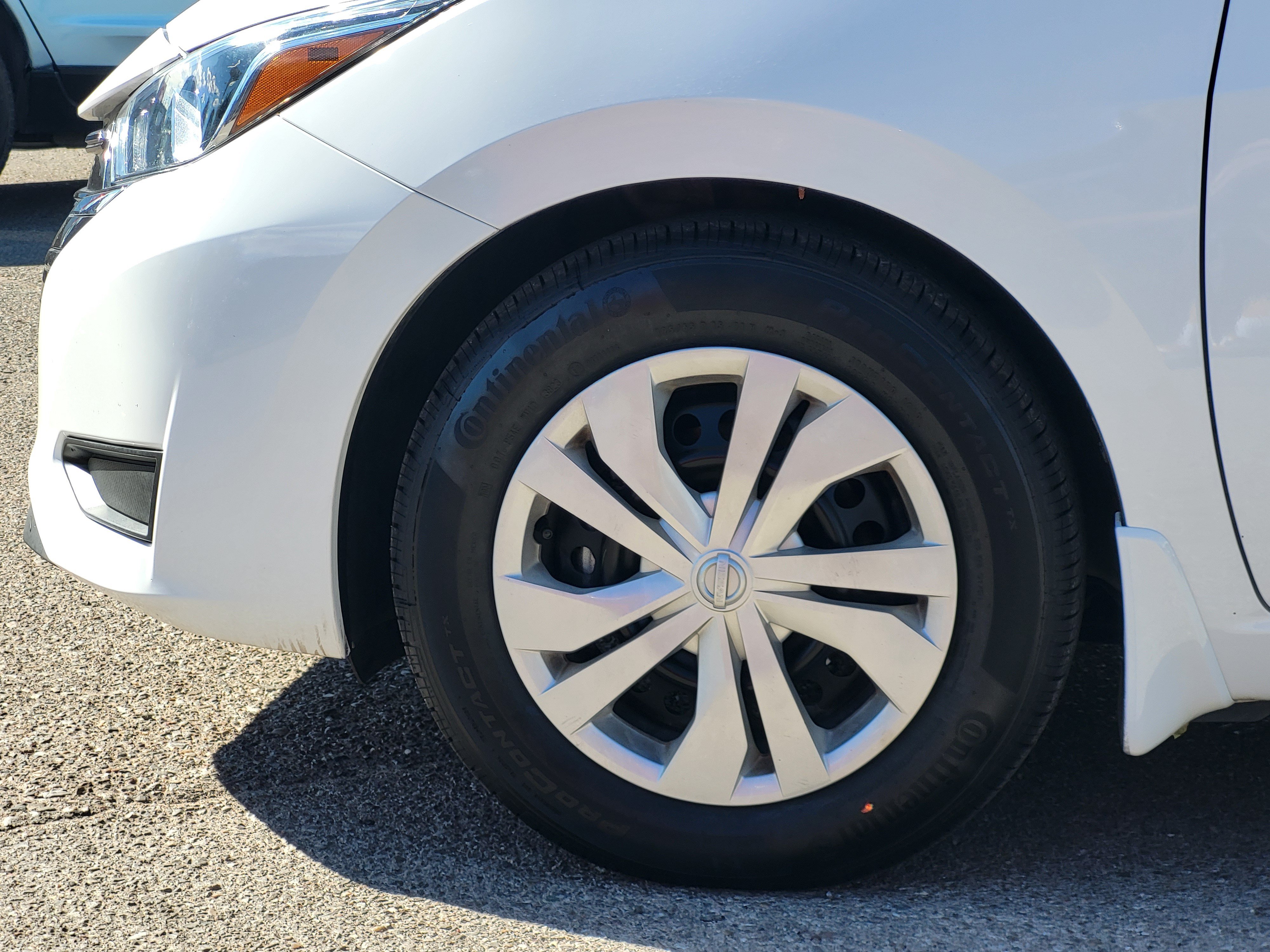 Used 2024 Nissan Versa S w/ Trunk Package FWD image 14