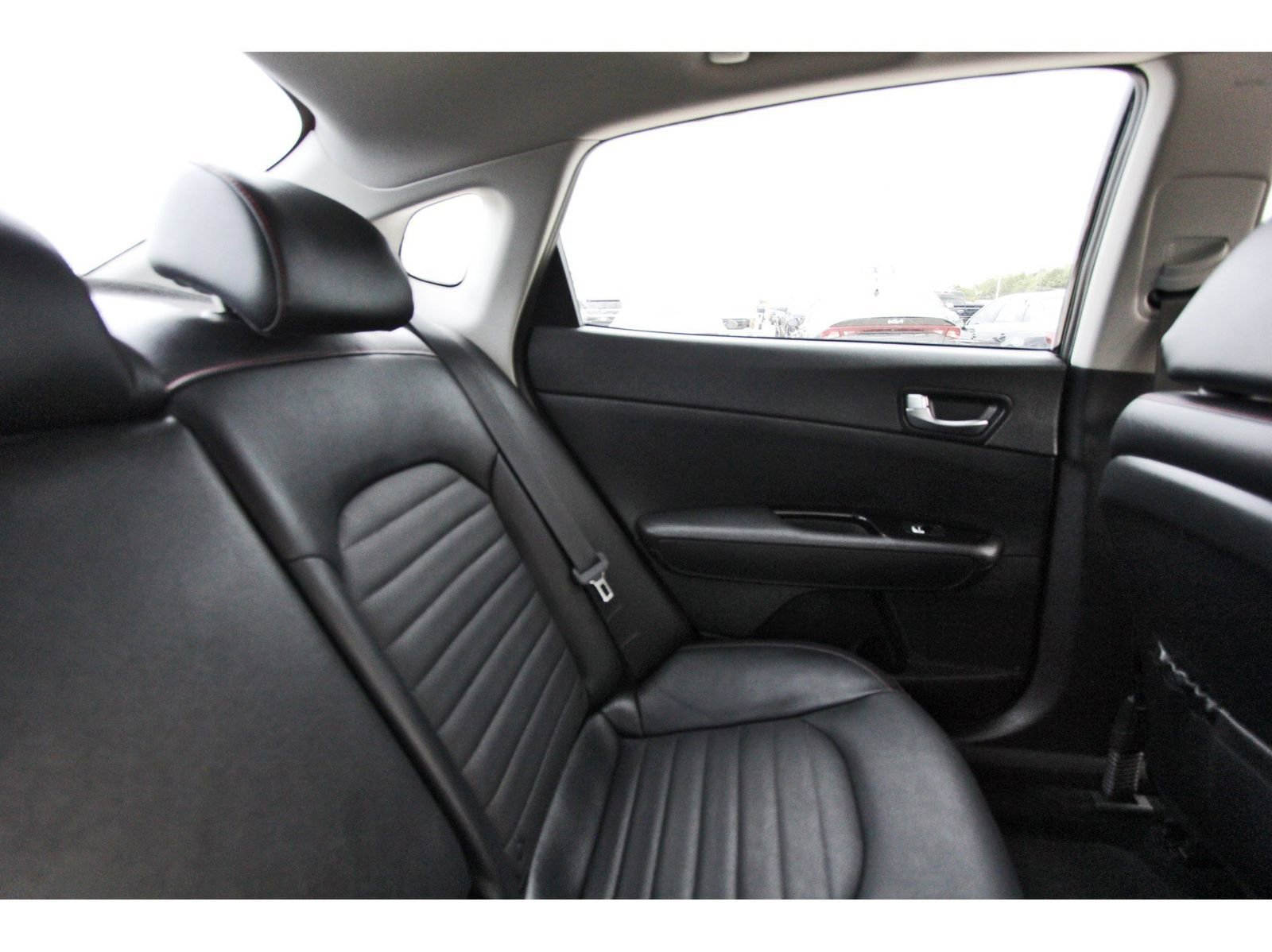 Used 2019 Kia Optima SX image 14