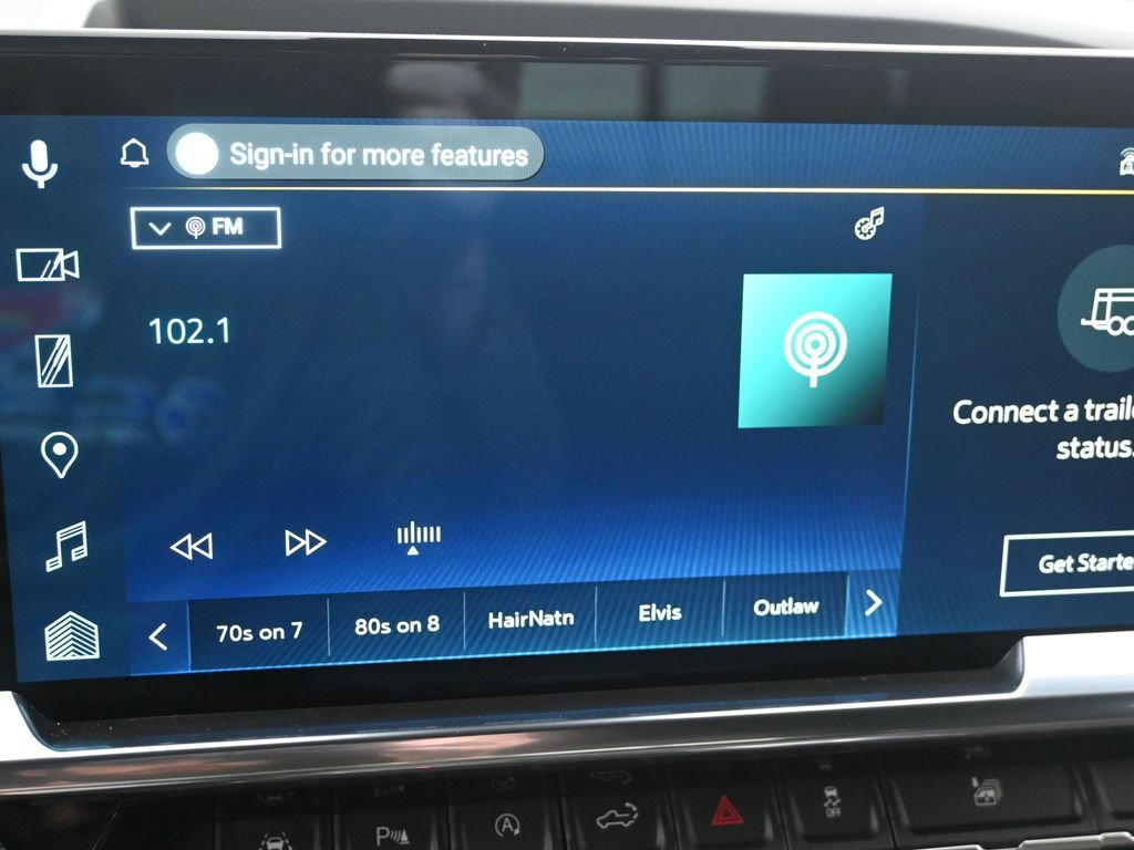 Used 2025 Chevrolet Silverado 1500 High Country w/ Technology Package image 20