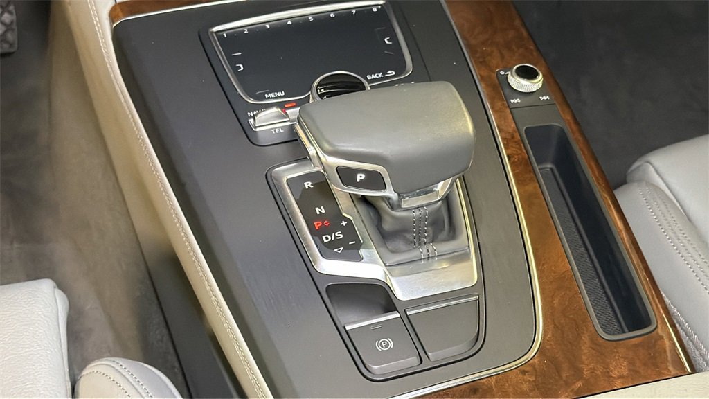 Used 2020 Audi Q5 Prestige image 23