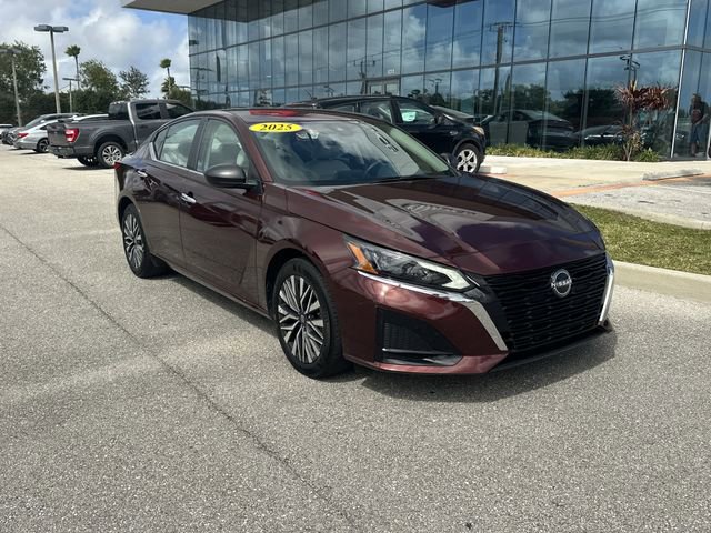 Used 2025 Nissan Altima 2.5 SV image 5