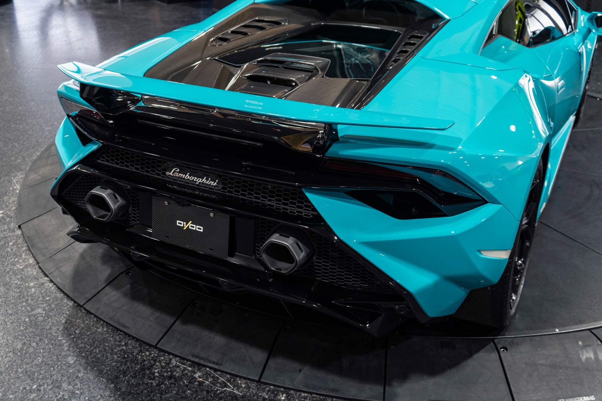 Used 2023 Lamborghini Huracan Tecnica image 18