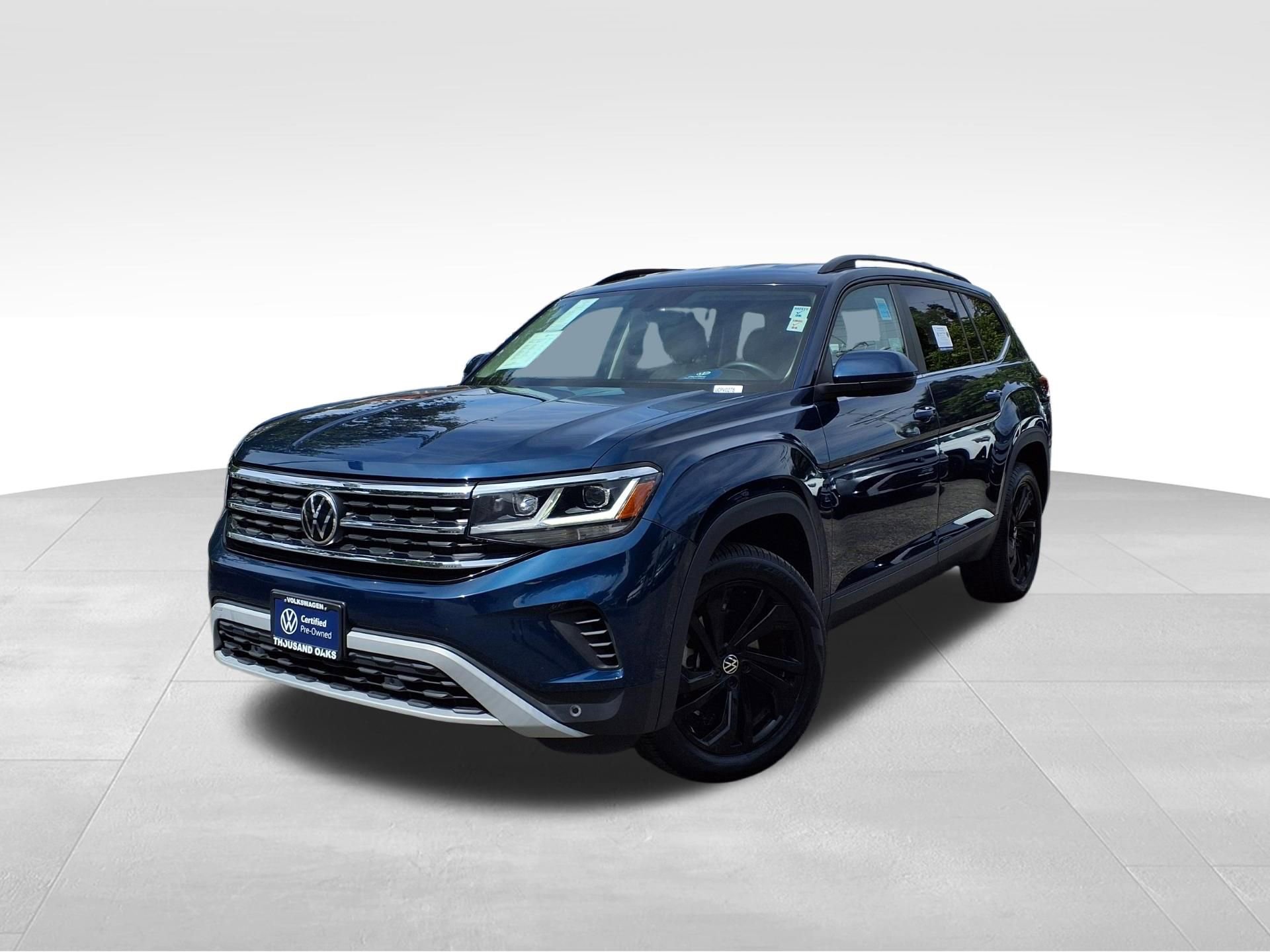 Certified 2022 Volkswagen Atlas SE w/ Black Wheel Package image 1