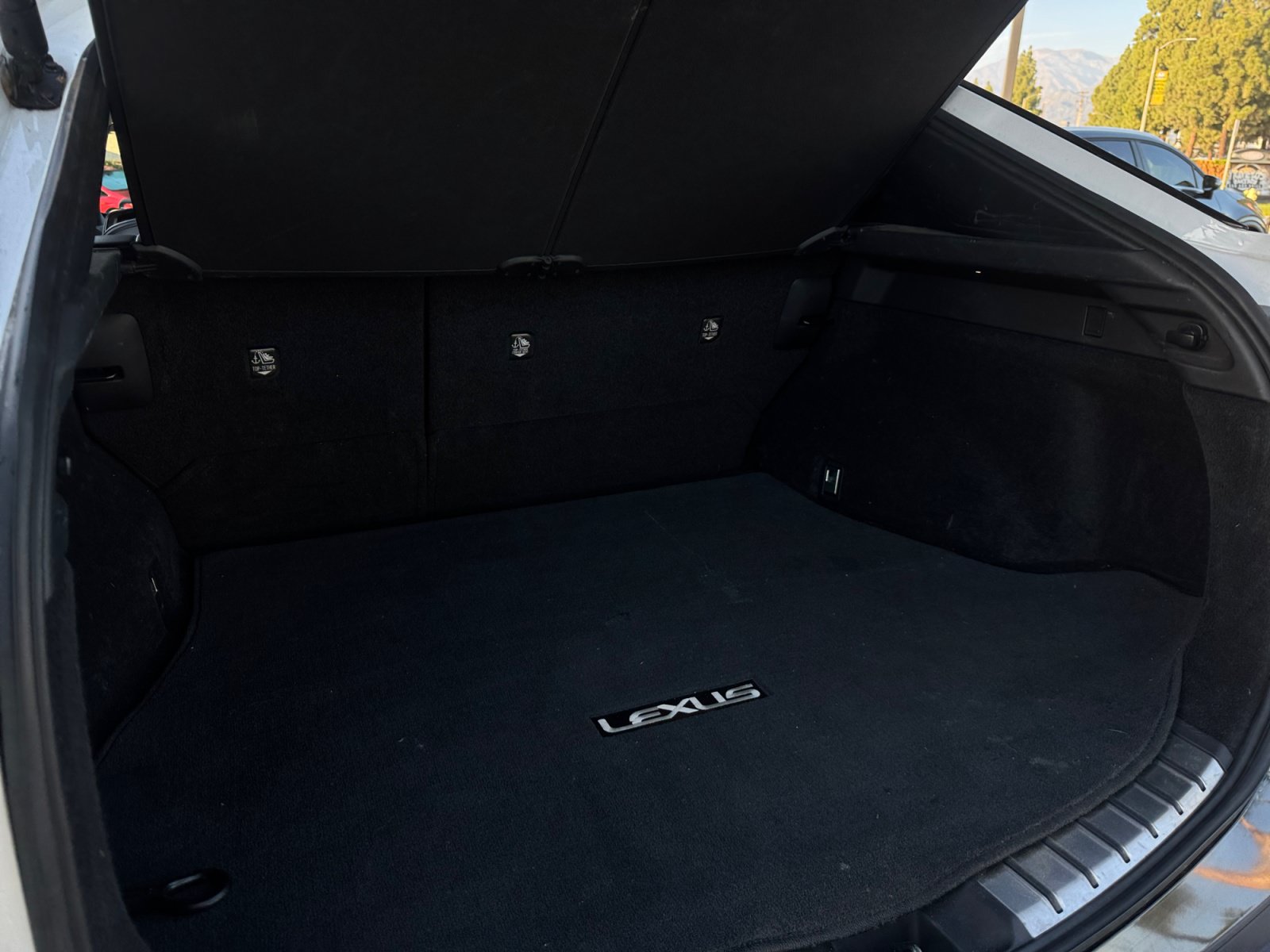Used 2023 Lexus RZ 450e Premium w/ Technology Package AWD/4WD image 18