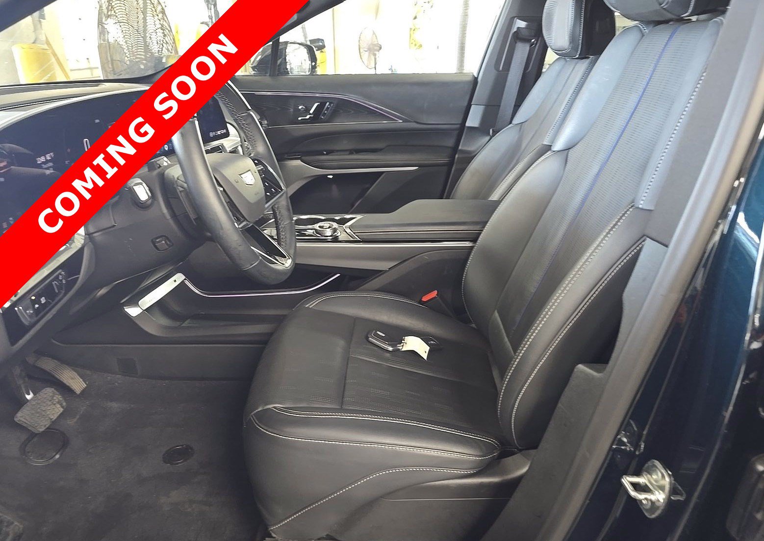 Used 2024 Cadillac Lyriq Sport w/ LPO, Floor Liner Package AWD/4WD image 6