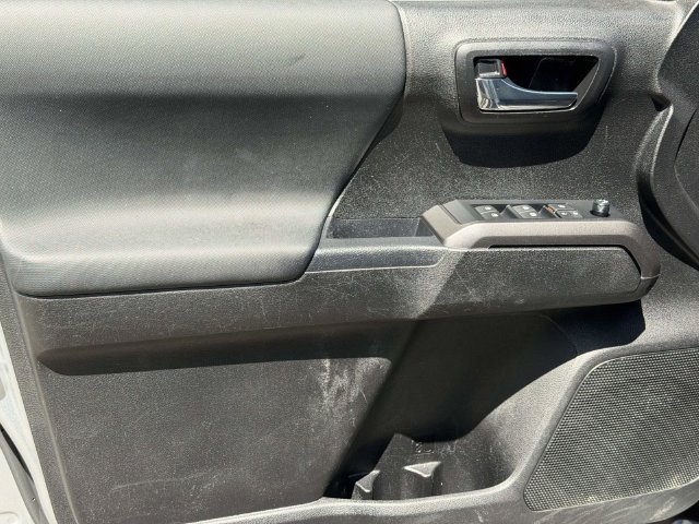Used 2022 Toyota Tacoma TRD Sport AWD/4WD image 15