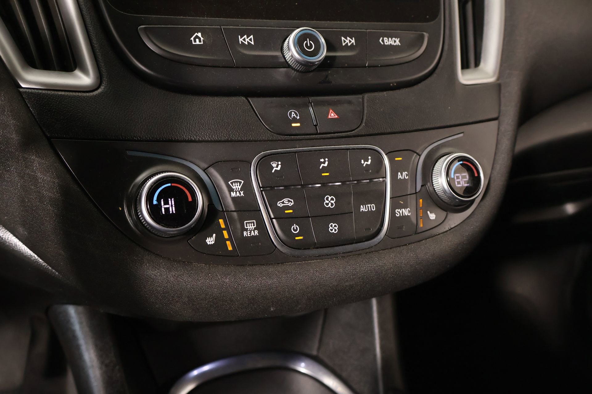 Used 2022 Chevrolet Malibu LT FWD image 7
