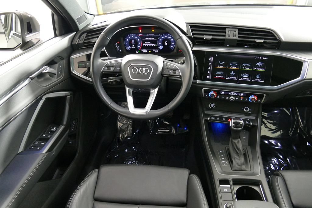 Used 2023 Audi Q3 2.0T Premium Plus w/ Premium Plus Package AWD/4WD image 27