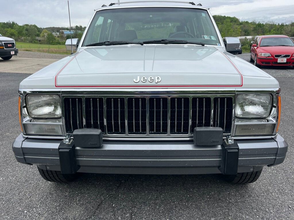 Used 1991 Jeep Cherokee Laredo AWD/4WD image 10