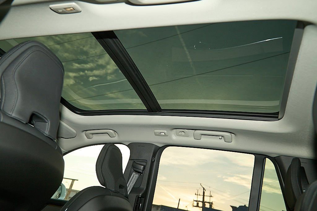 New 2026 Volvo XC90 B6 Plus w/ Protection Package image 22