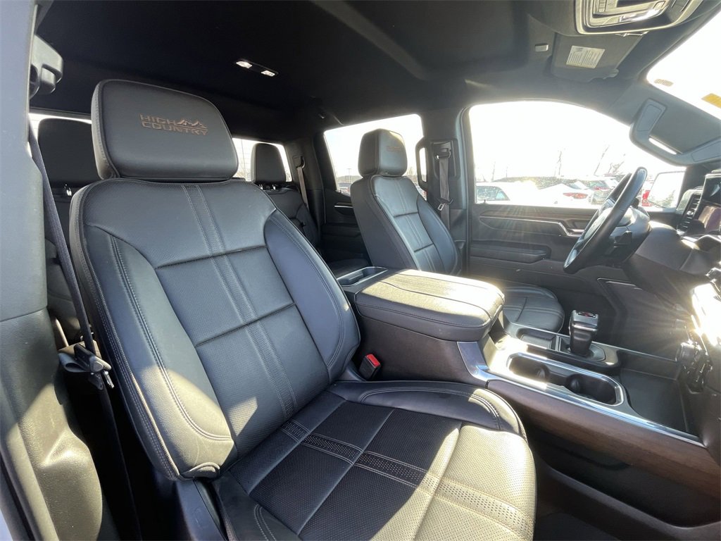 Certified 2023 Chevrolet Silverado 1500 High Country w/ Technology Package image 28