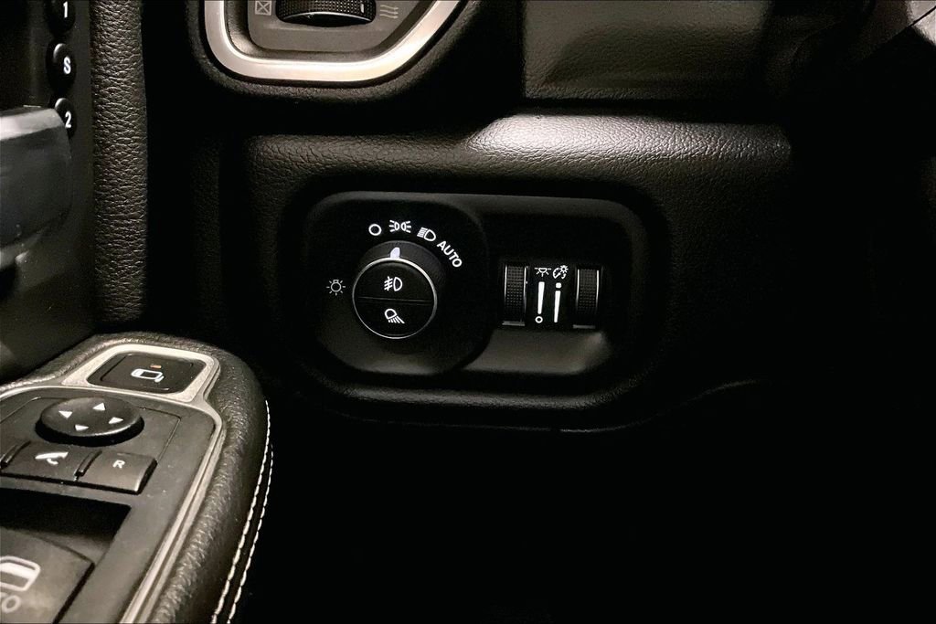 Used 2020 RAM 2500 Laramie image 16