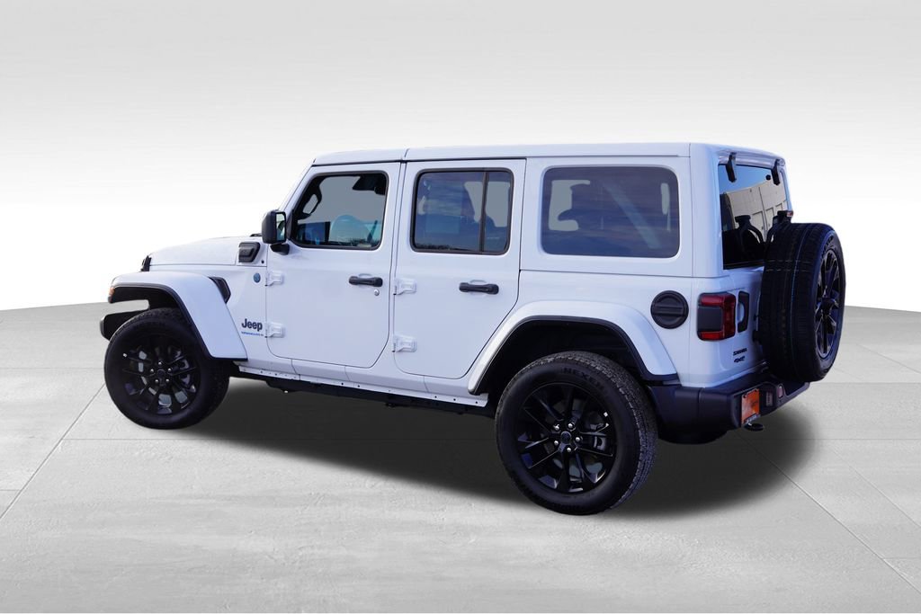 Certified 2025 Jeep Wrangler Unlimited Sahara w/ Safety Group image 8
