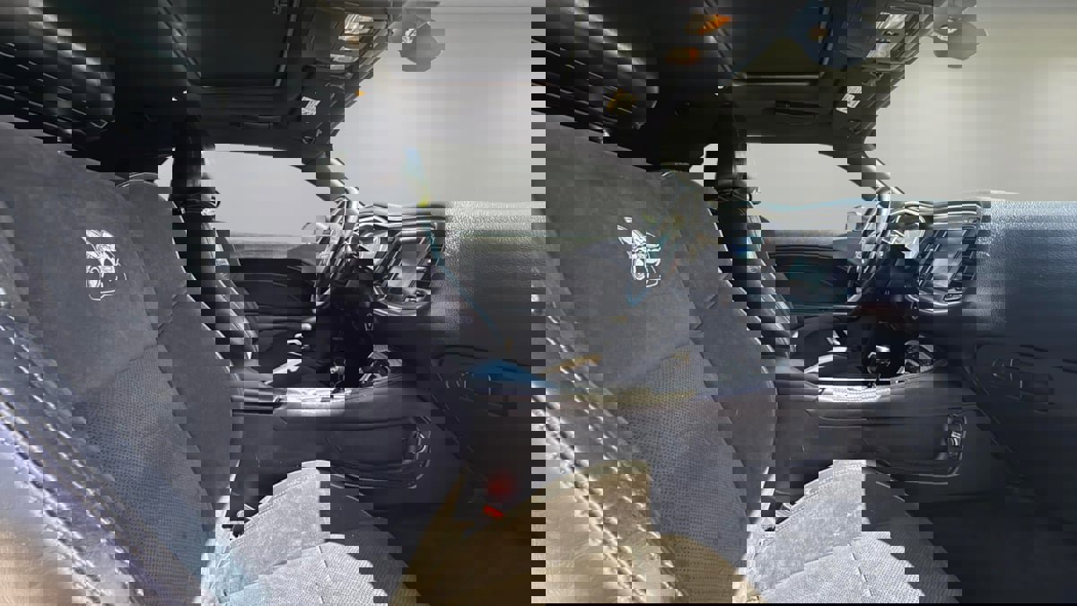 Used 2016 Dodge Challenger R/T Scat Pack w/ Leather Interior Group image 13