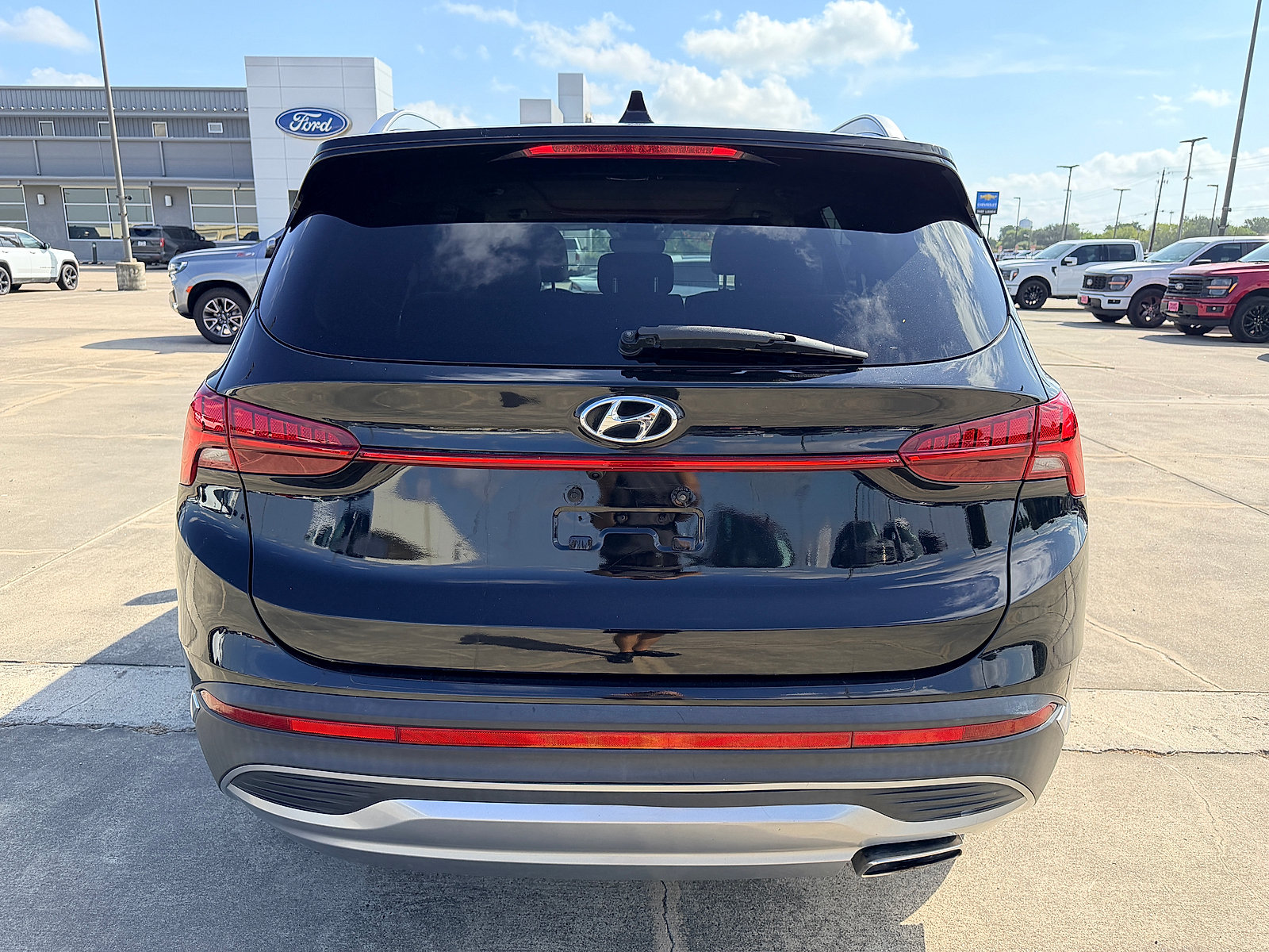 Used 2021 Hyundai Santa Fe SEL w/ Convenience + Premium Package FWD image 6