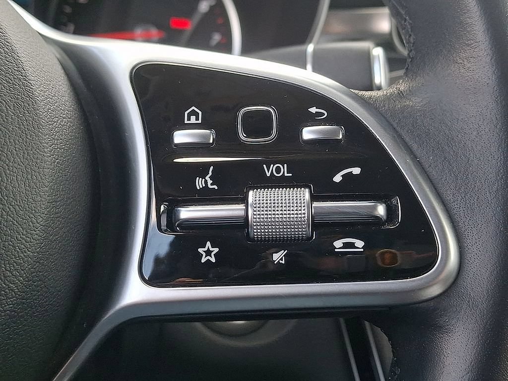 Used 2022 Mercedes-Benz GLC 300 4MATIC image 22