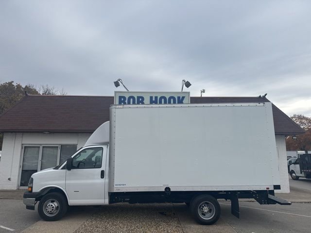 New 2025 Chevrolet Express 3500 Work Van w/ Power Convenience Package image 7
