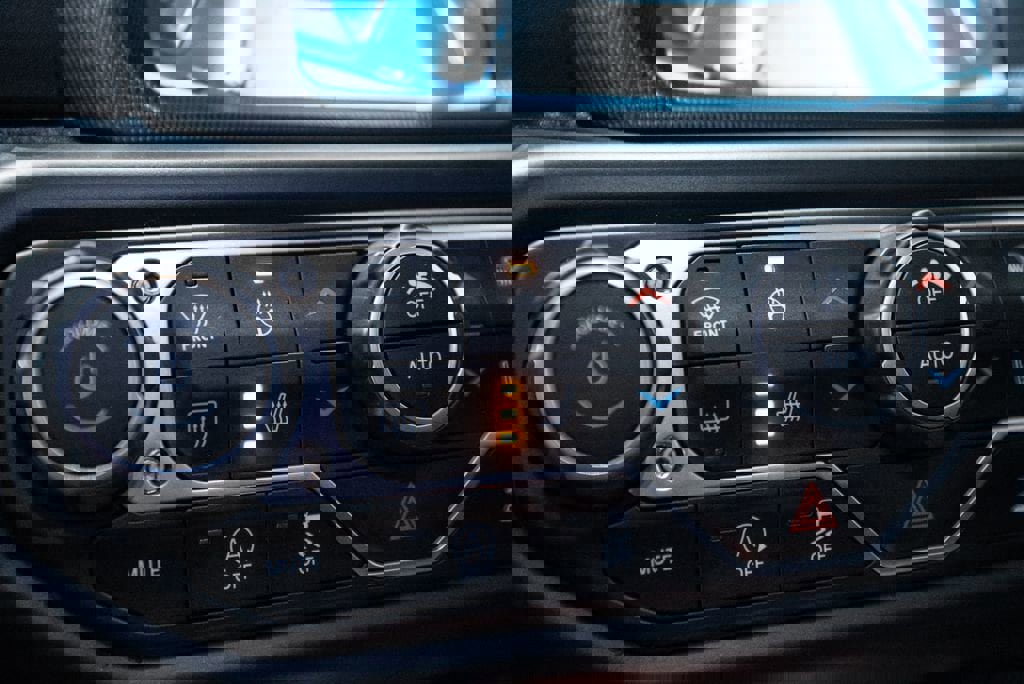 Used 2021 Jeep Gladiator Overland w/ Popular Equipment Package image 28