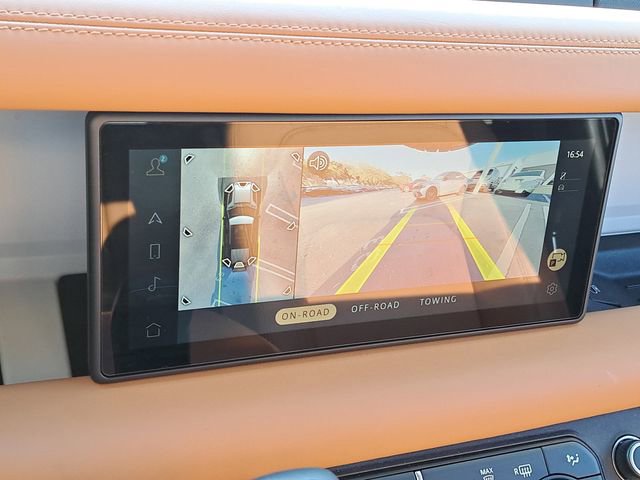 Used 2024 Land Rover Defender 110 S image 28