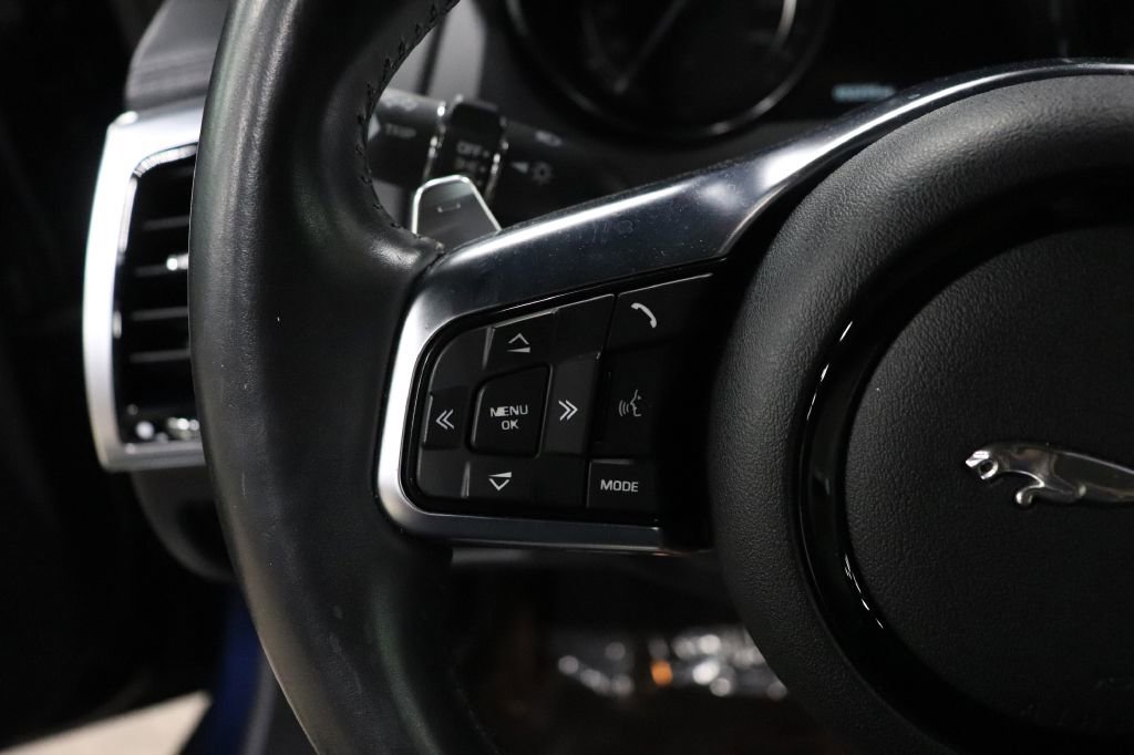 Used 2020 Jaguar F-TYPE image 20