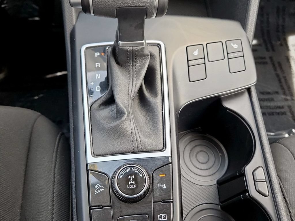 Used 2025 Kia Sportage LX AWD/4WD image 28
