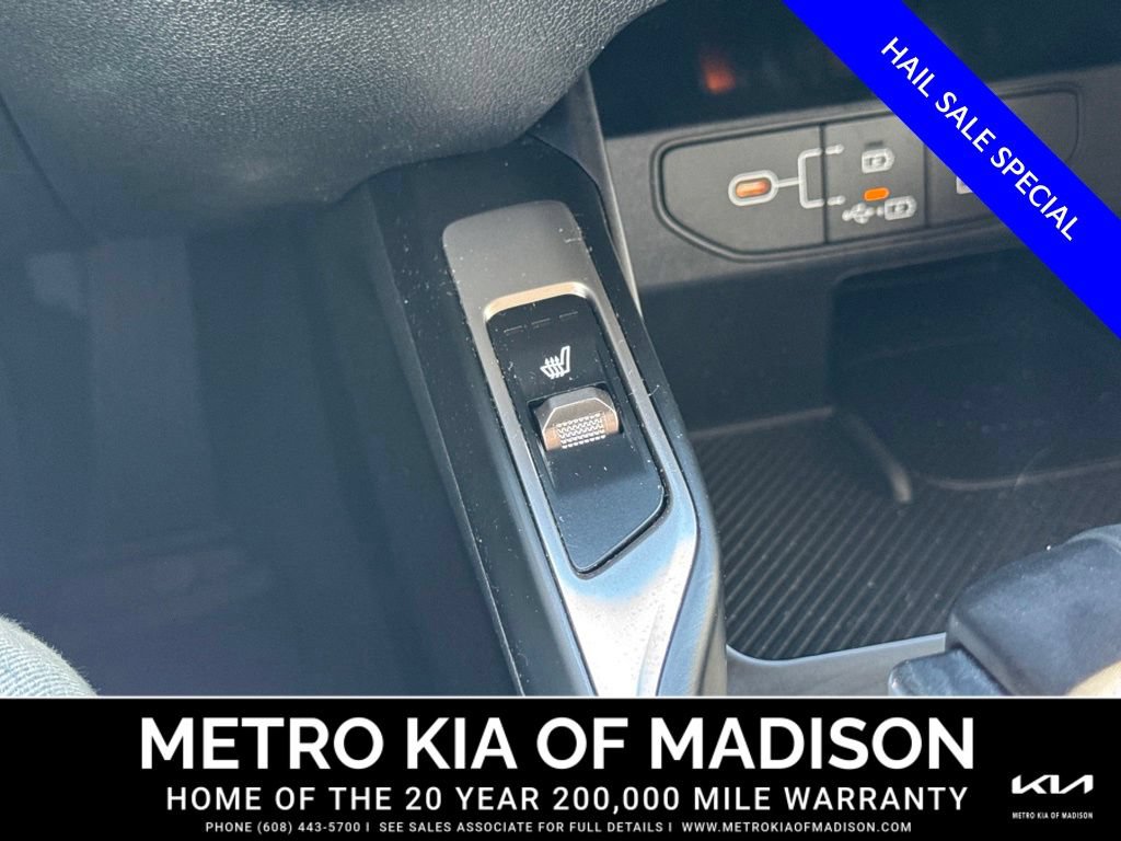 Used 2025 Kia Sorento EX FWD image 25