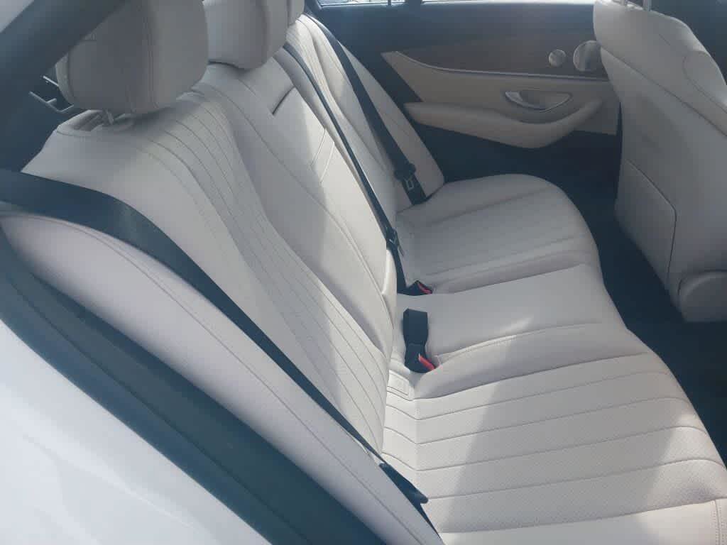 Used 2023 Mercedes-Benz E 350 4MATIC Sedan image 26