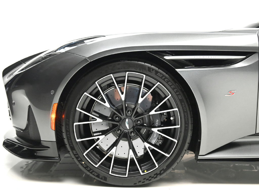 New 2026 Aston Martin DB12 Convertible RWD image 31