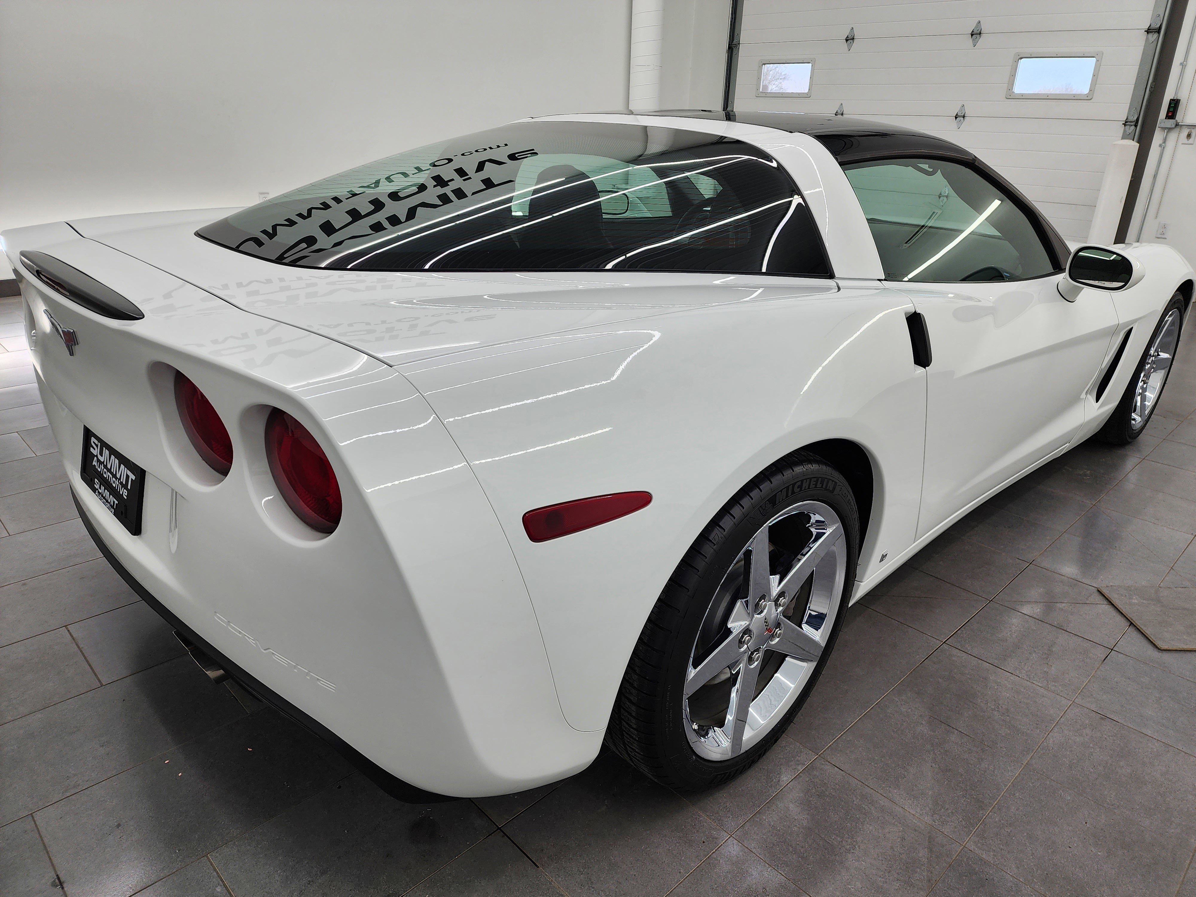 Used 2007 Chevrolet Corvette Coupe w/ Preferred Equipment Group image 5