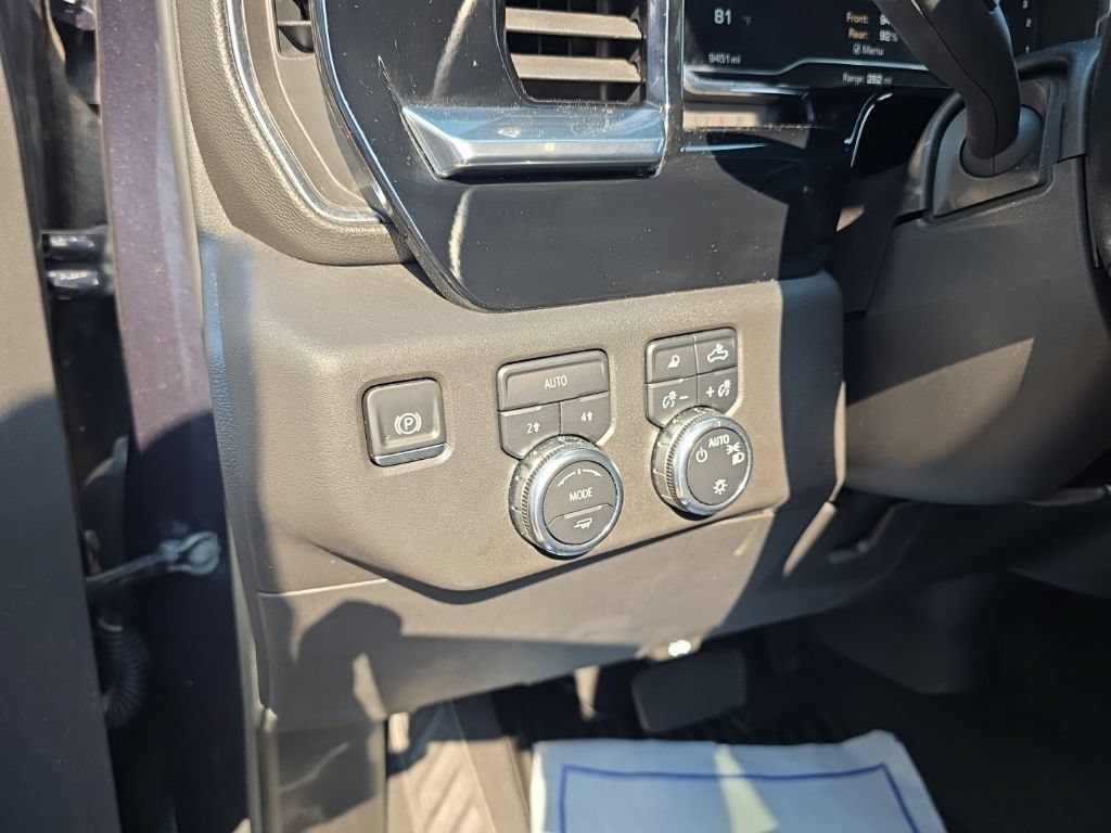 Used 2025 GMC Sierra 1500 SLE w/ Preferred Package AWD/4WD image 19