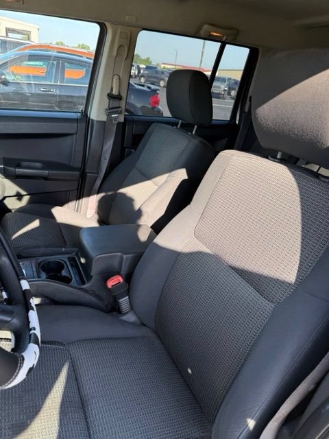 Used 2008 Jeep Commander Sport AWD/4WD image 16