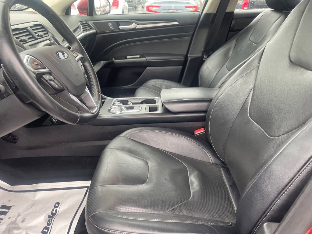 Used 2019 Ford Fusion Titanium image 20