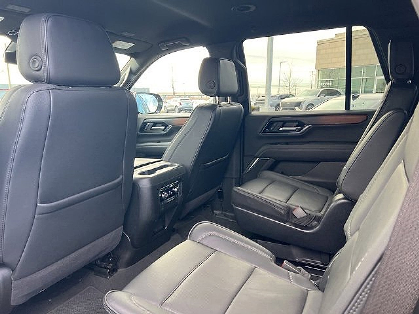 Certified 2025 GMC Yukon Denali image 18