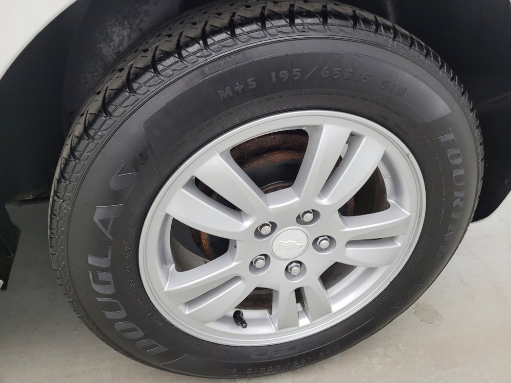 Used 2016 Chevrolet Sonic LT FWD image 31