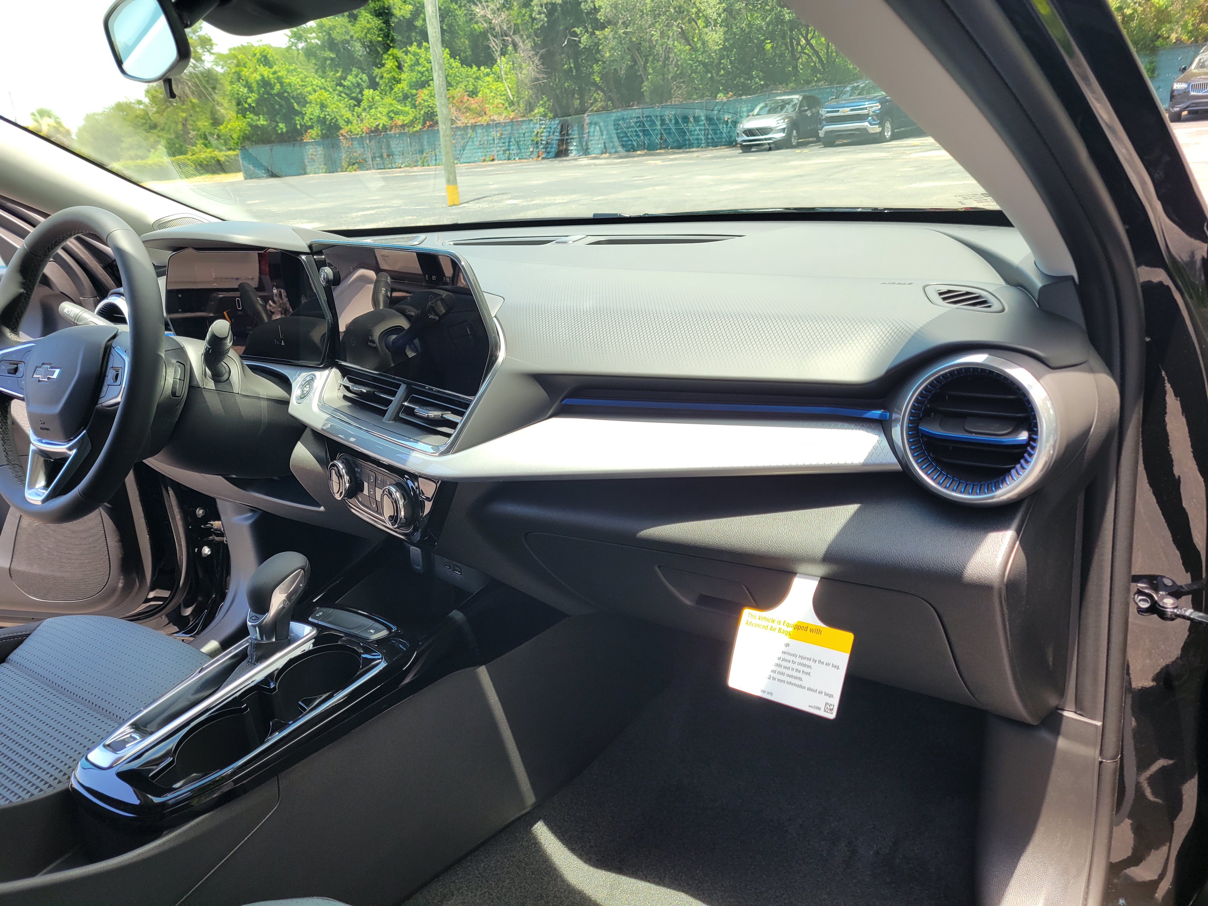 New 2026 Chevrolet Trax LT w/ Driver Confidence Package FWD image 26