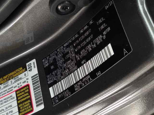 Used 2023 Toyota Sienna XLE image 38